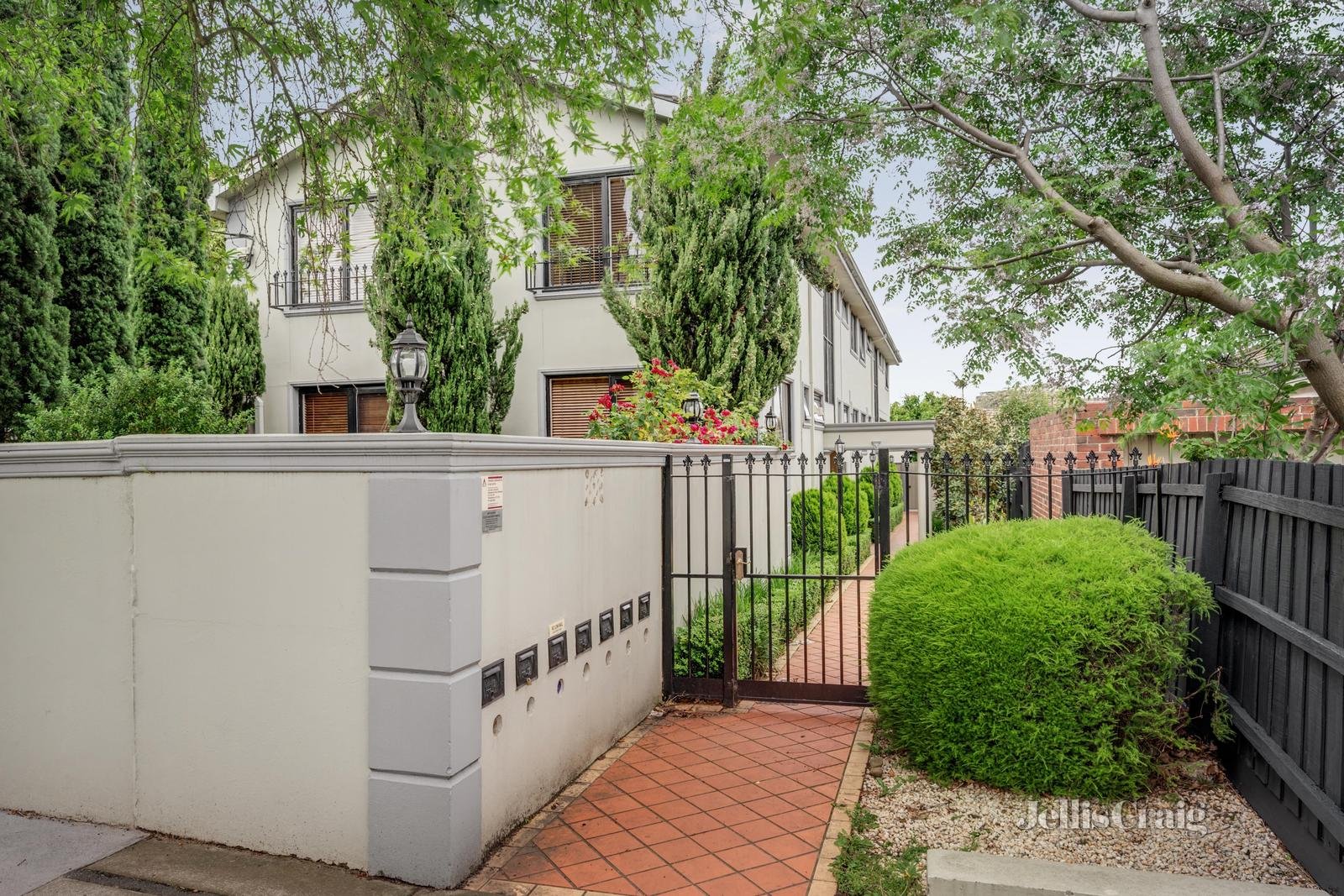 5/205 Auburn Road, Hawthorn image 2