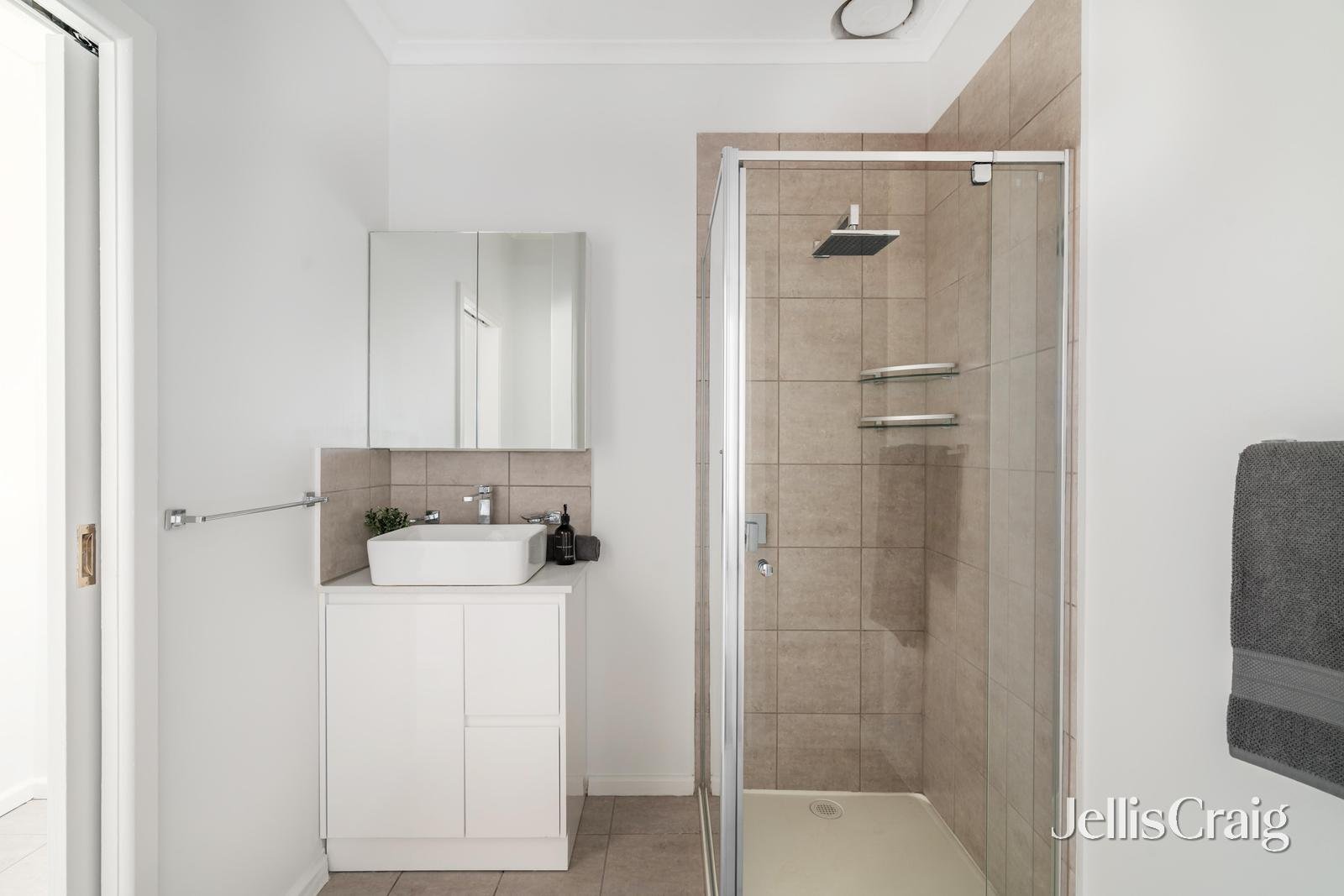 5/206 Whitehorse Road, Balwyn image 7