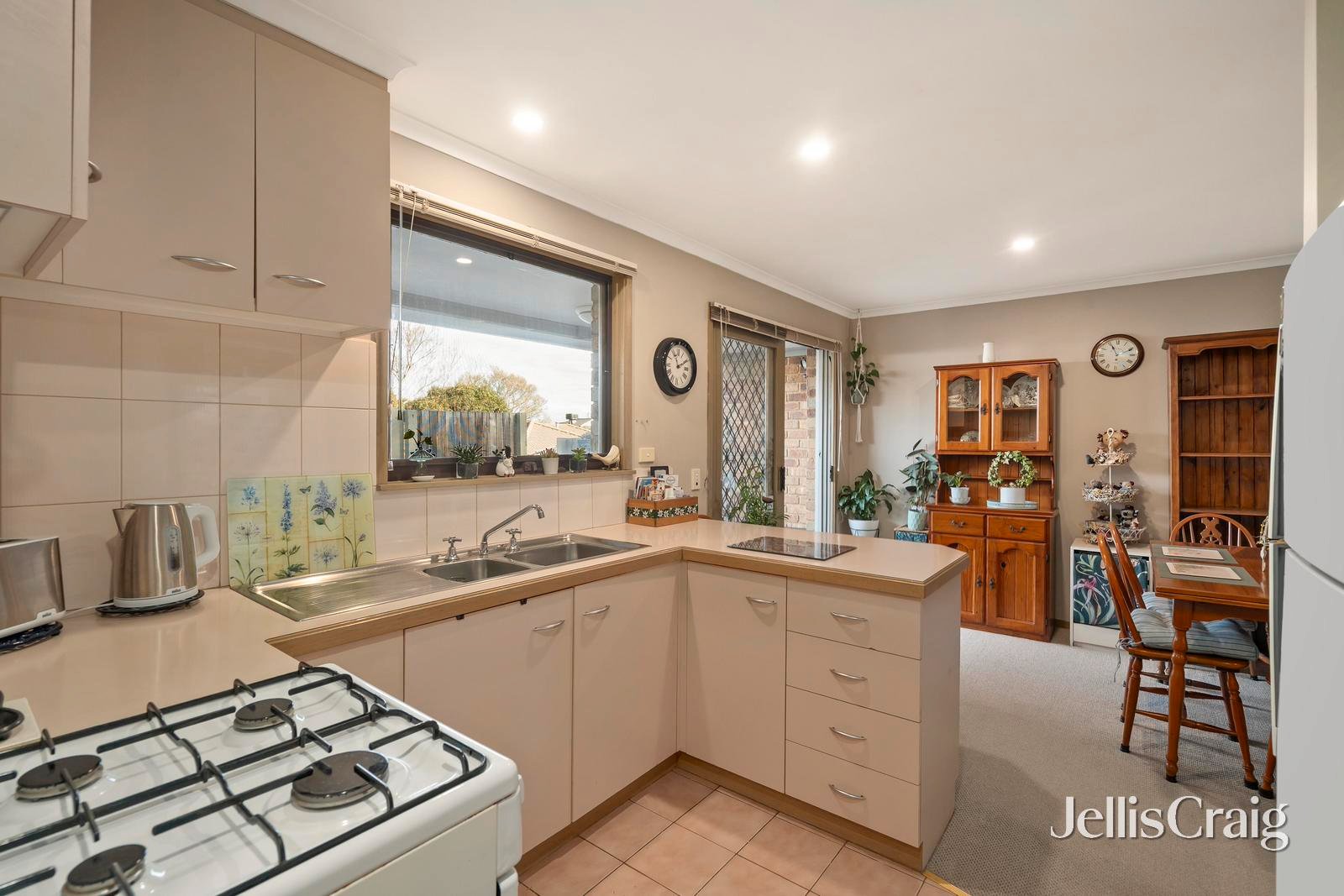 5/21-23 Cutts Avenue, Croydon image 6