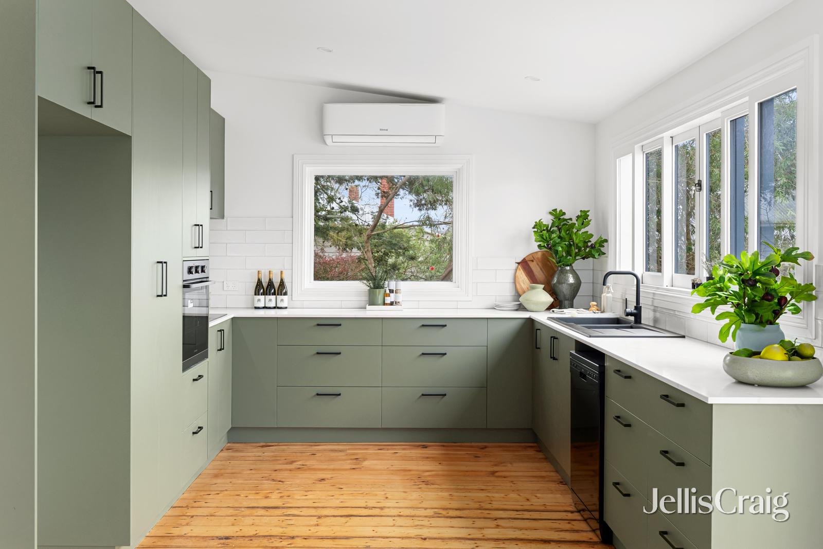 521 Bond Street, Golden&nbsp;Point image 4