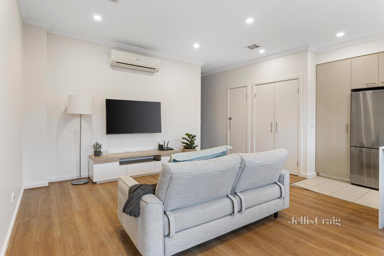 5/21 Doncaster East Road, Mitcham image 2