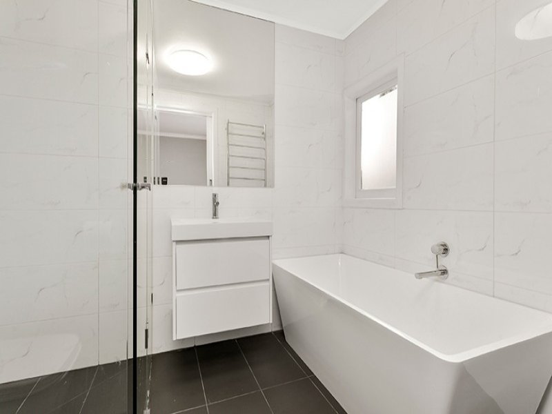 521 Elgar Road, Mont Albert North image 5