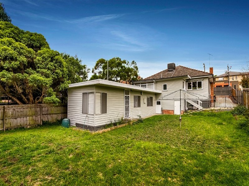 521 Elgar Road, Mont Albert North image 10