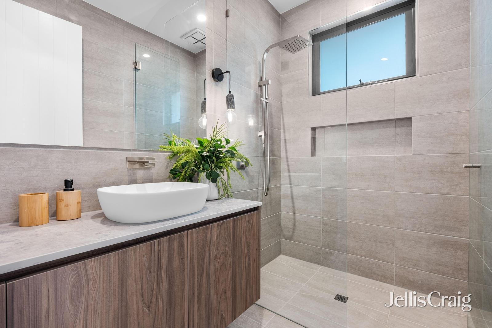 5/215 Highfield Road, Camberwell image 6