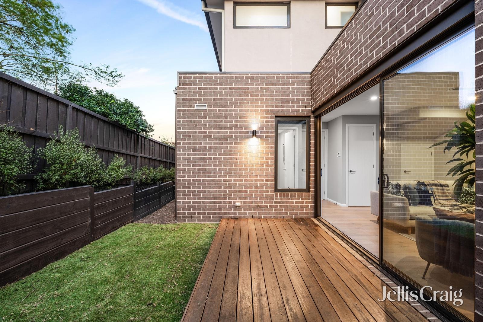 5/215 Highfield Road, Camberwell image 9