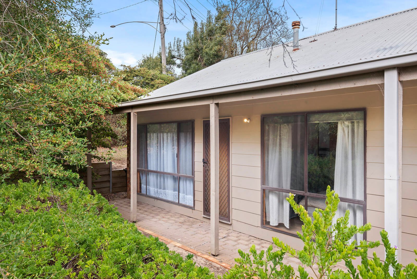 Property Gallery Thumbnail 3