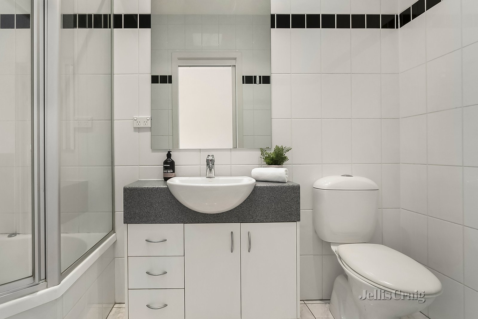 5/231 Roden Street, West Melbourne image 5