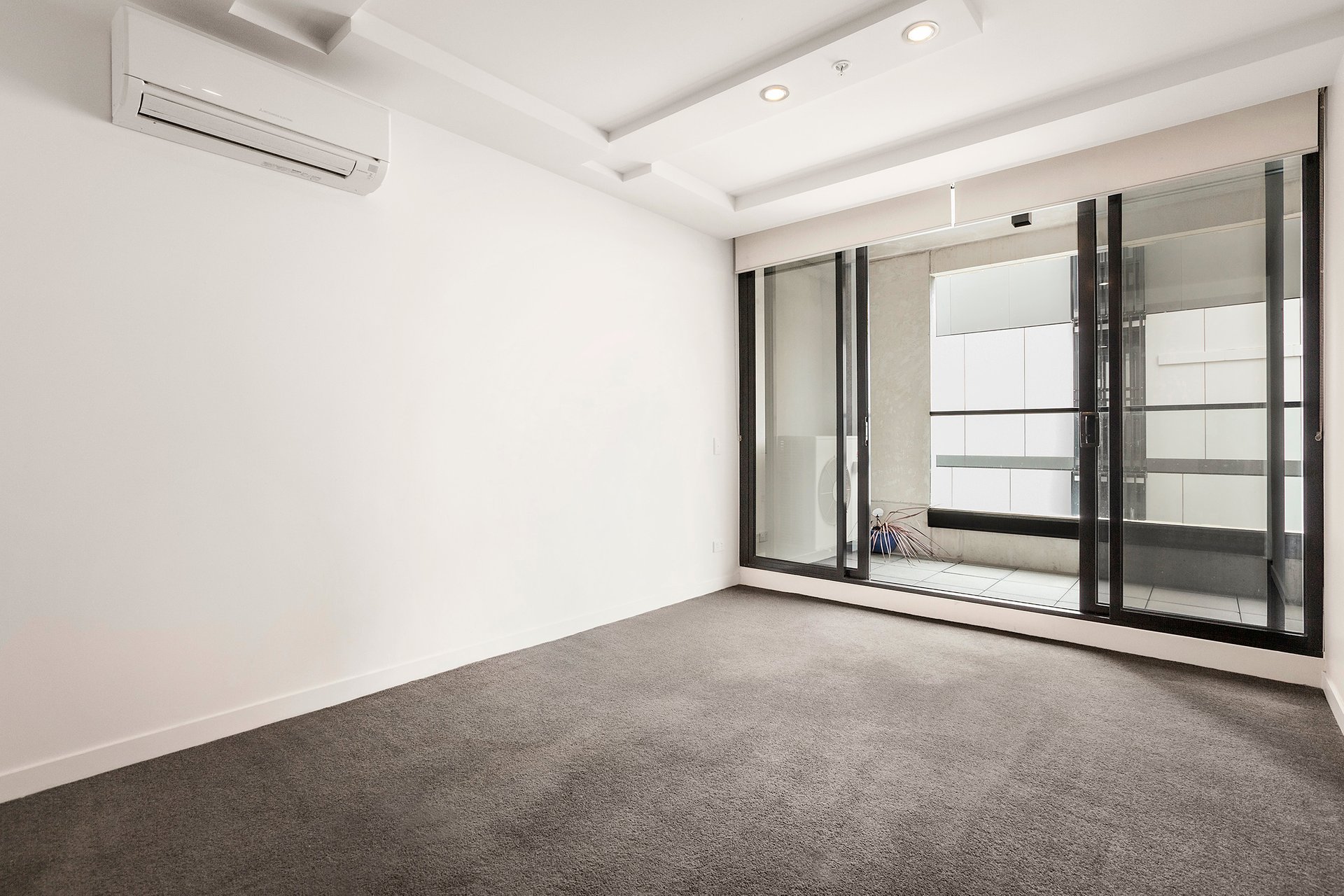 Property Gallery Thumbnail 5