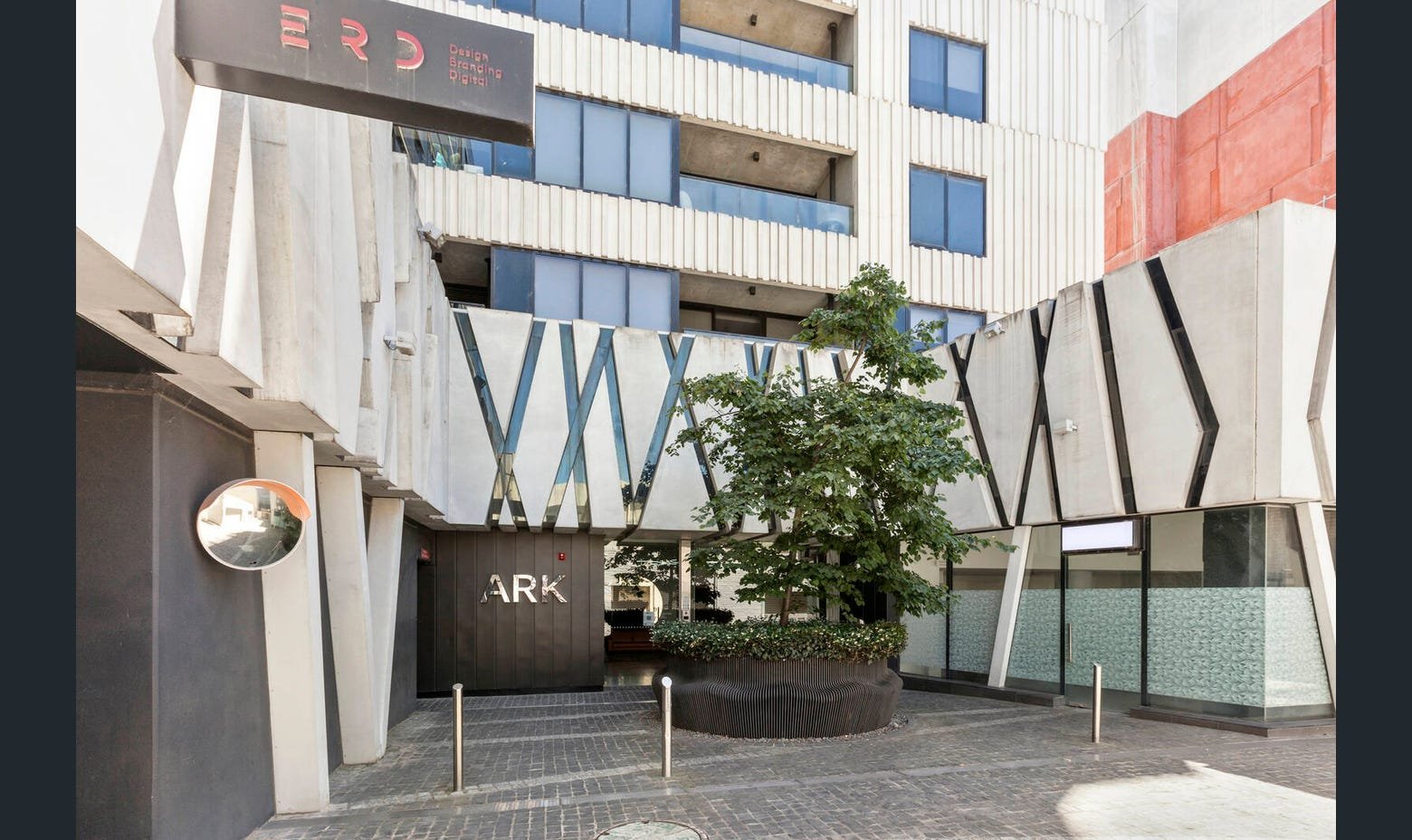 Property Gallery - Main Image