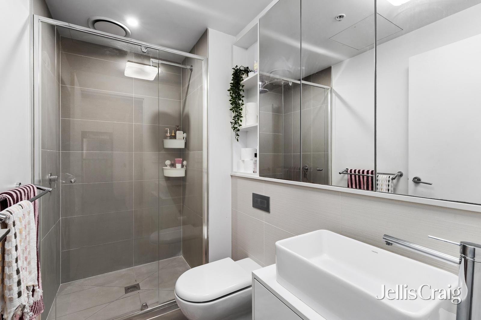 523/311 Burwood Road, Hawthorn image 8