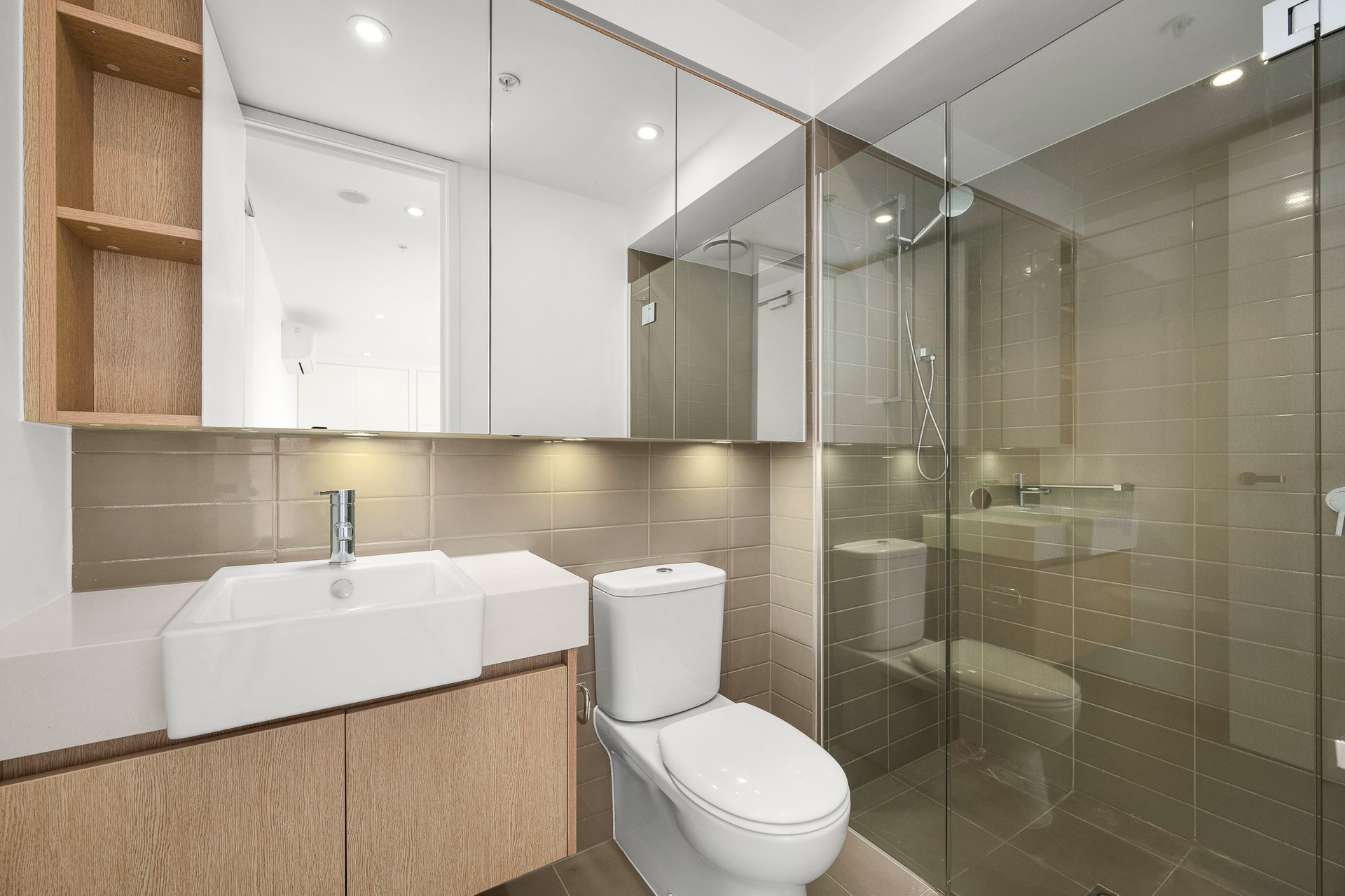 Property Gallery Thumbnail 5