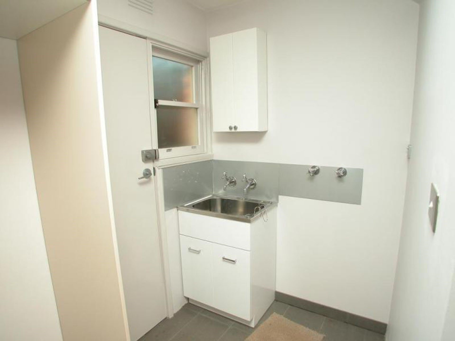 5/247 Mckean Street, Fitzroy North image 5