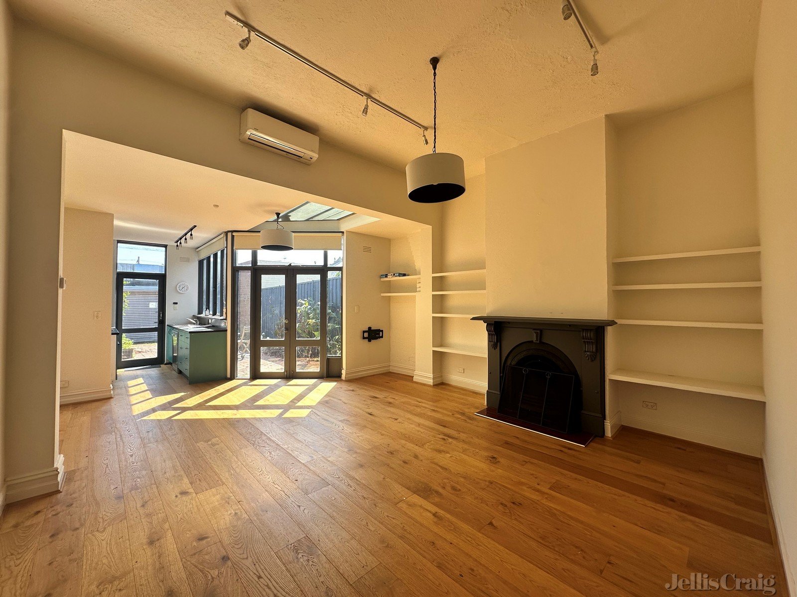 525 Canning Street, Carlton North image 2