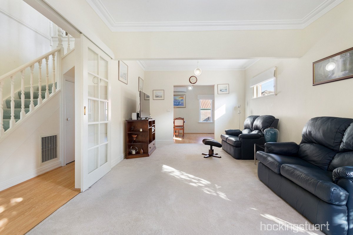 5/25 Cavalier Street, Doncaster East image 2