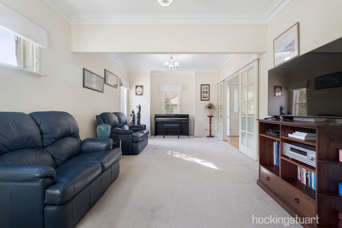 5/25 Cavalier Street, Doncaster East image 3