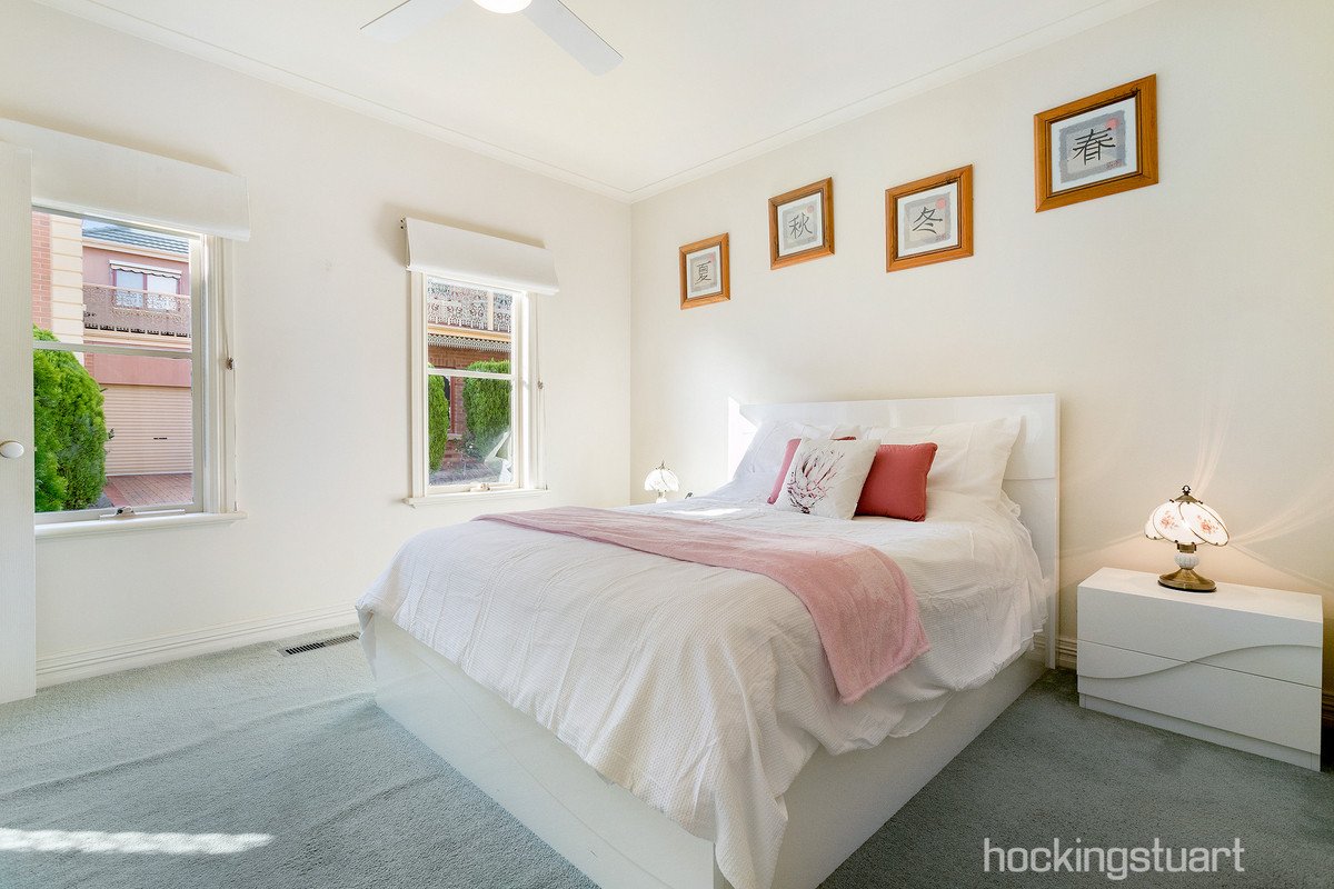 5/25 Cavalier Street, Doncaster East image 8