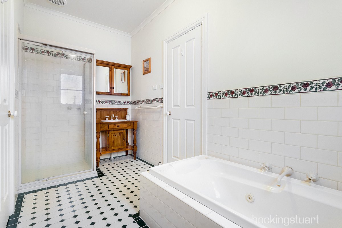 5/25 Cavalier Street, Doncaster East image 9