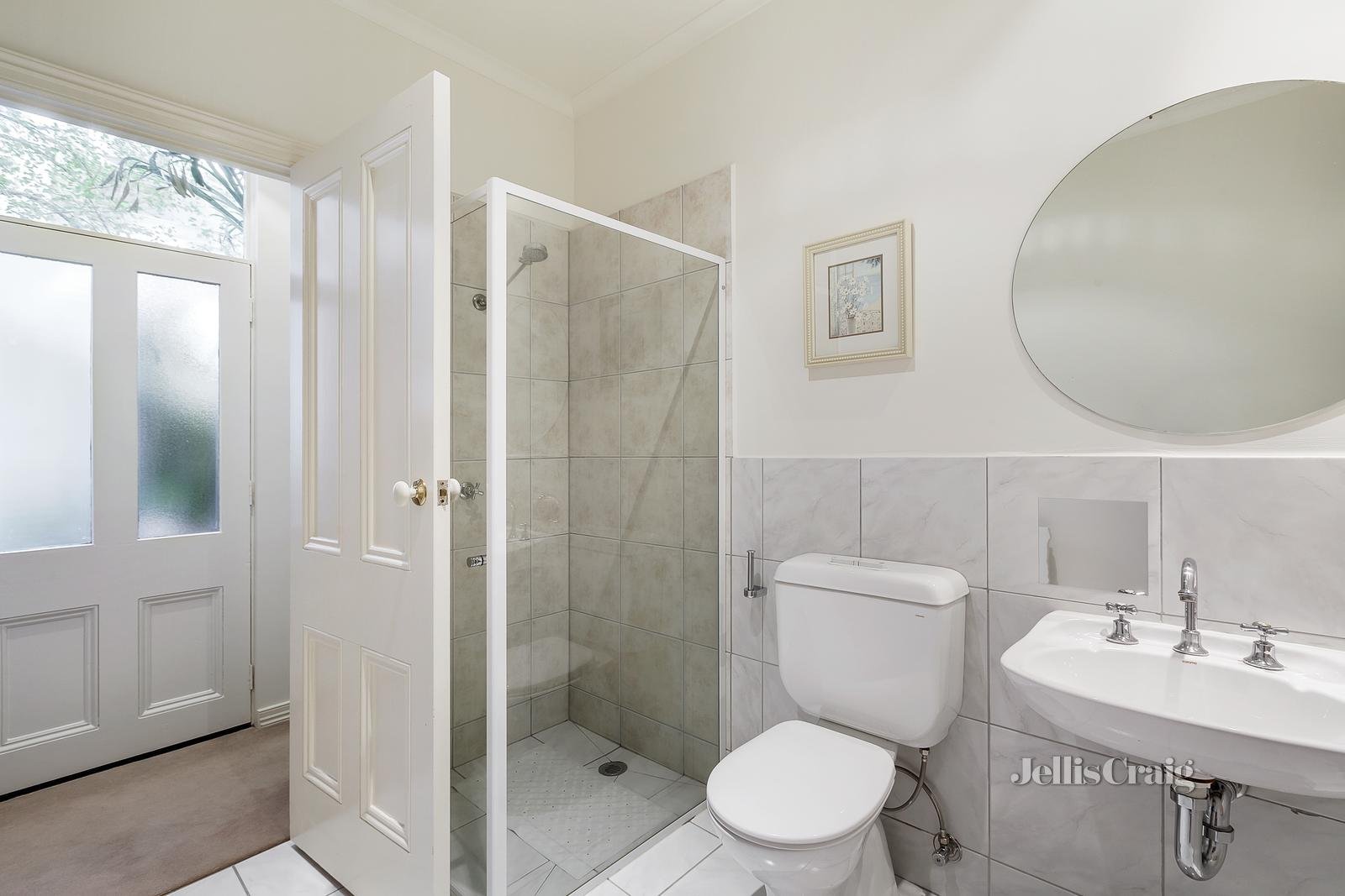 5/25 Queens Road, Melbourne image 6