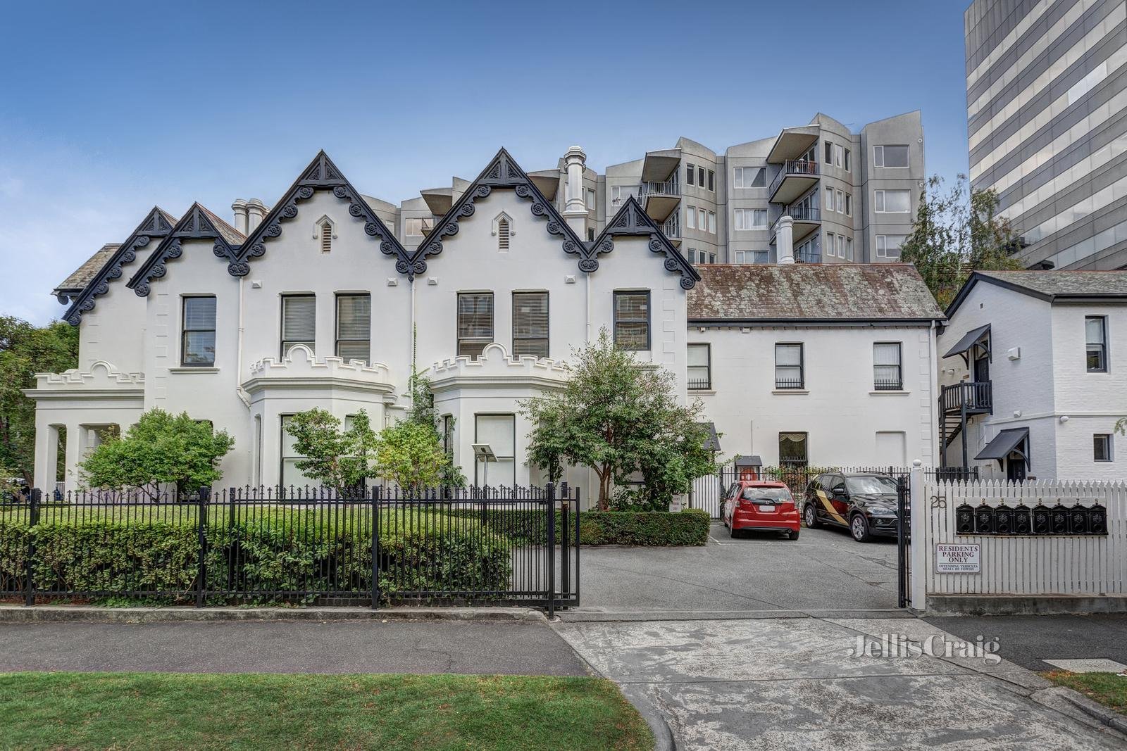 5/25 Queens Road, Melbourne image 9
