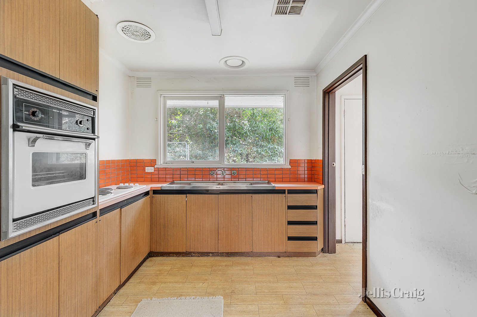 5/26 Florence Road, Surrey Hills image 2