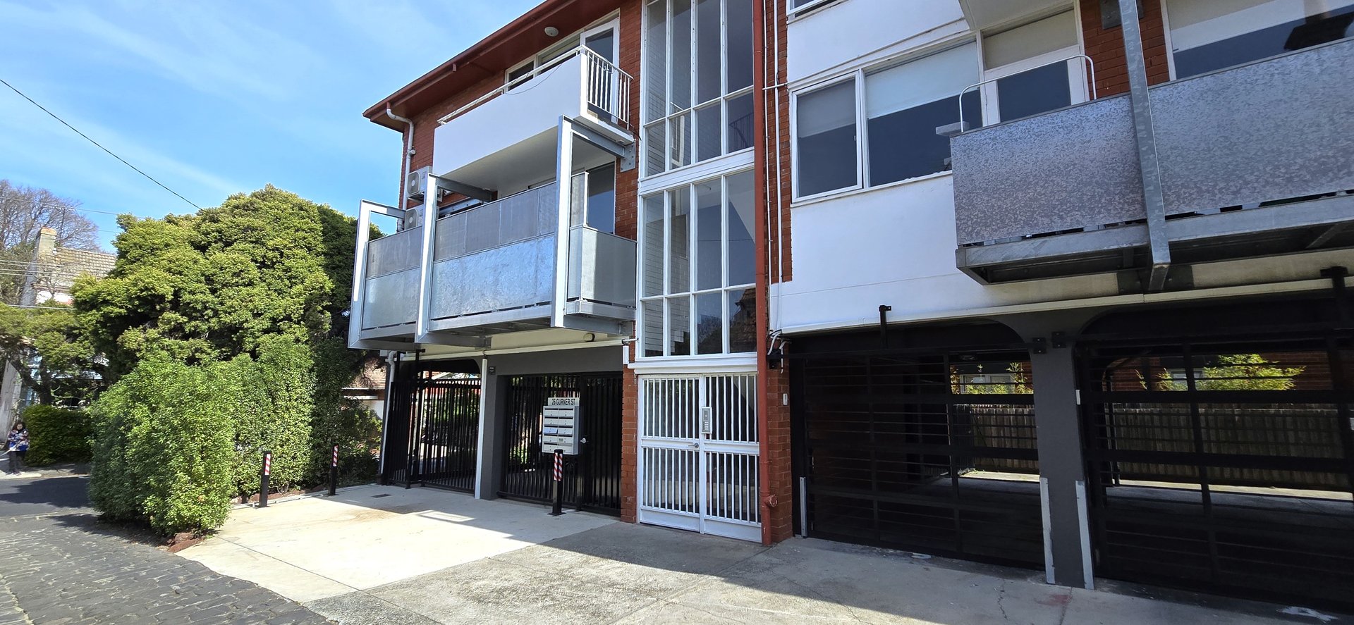 Property Gallery Thumbnail 14