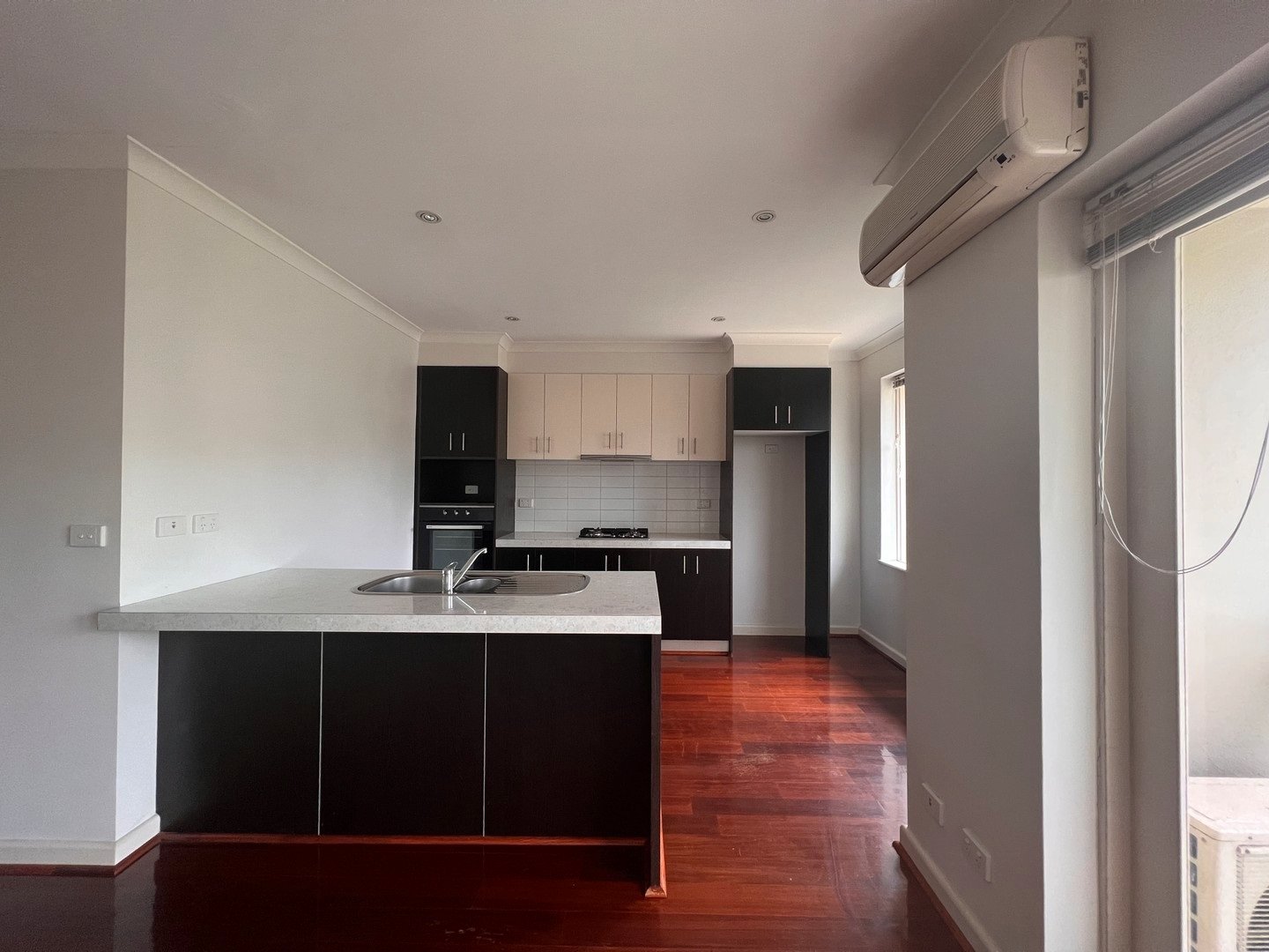 Property Gallery - Main Image