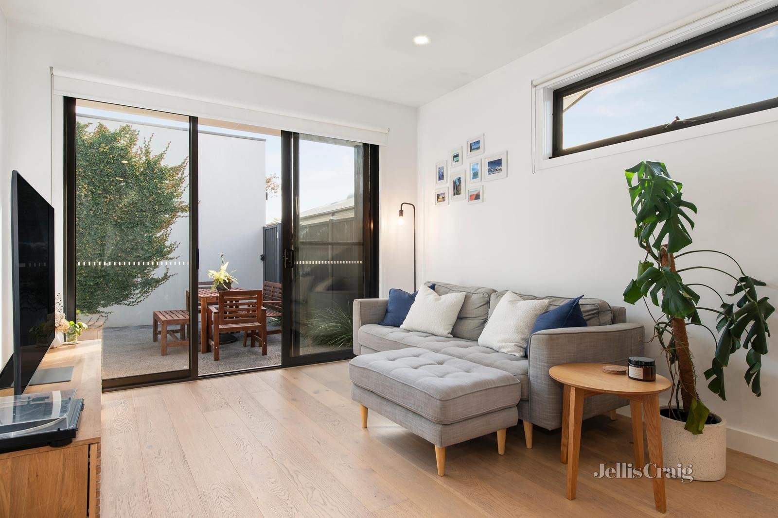 5/26 Quick Street, Pascoe Vale image 5