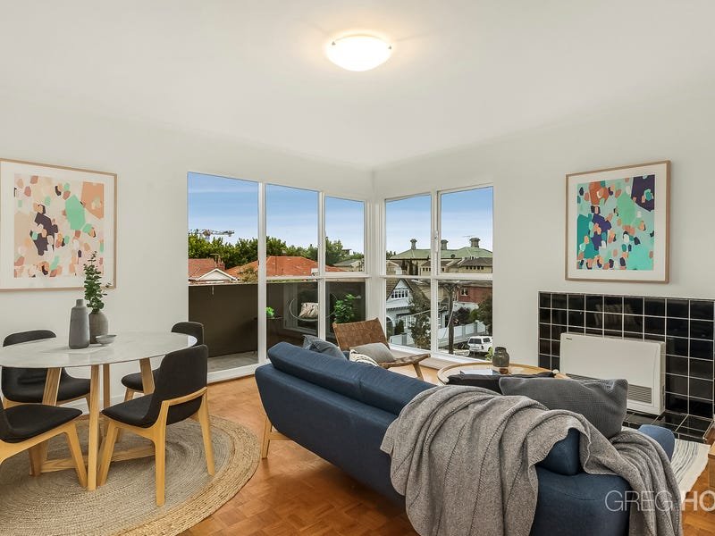 5/26A Byrne Avenue, Elwood image 2