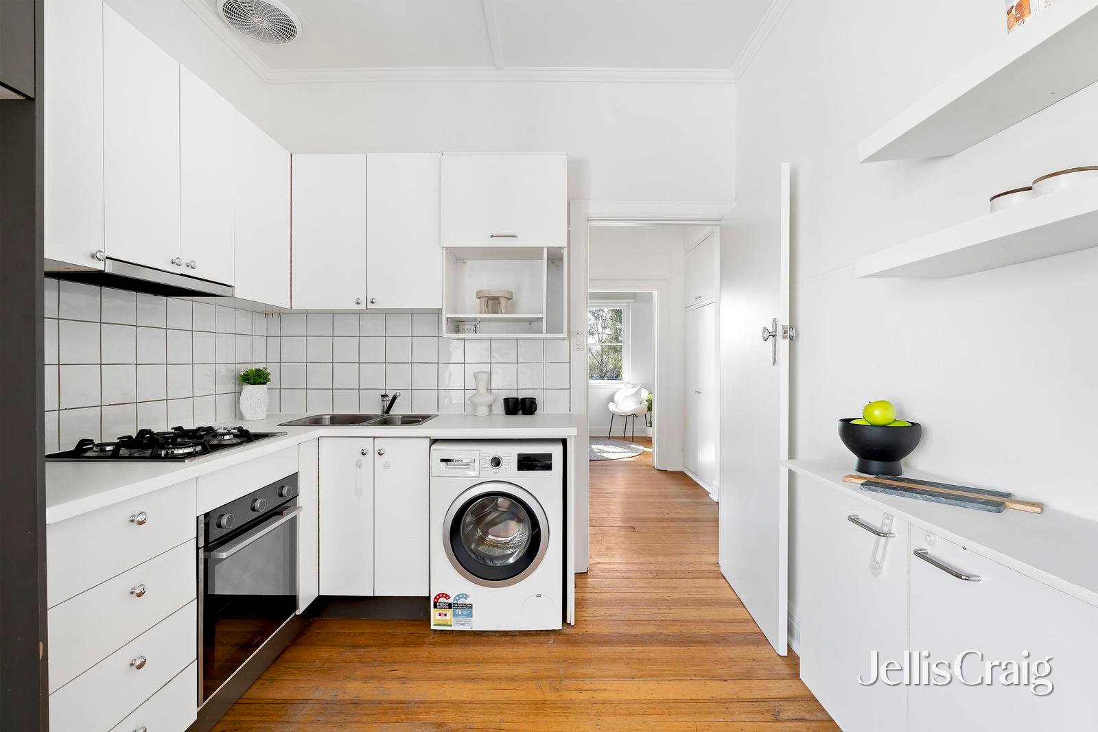 5/27 Clarke Street, Elwood image 6