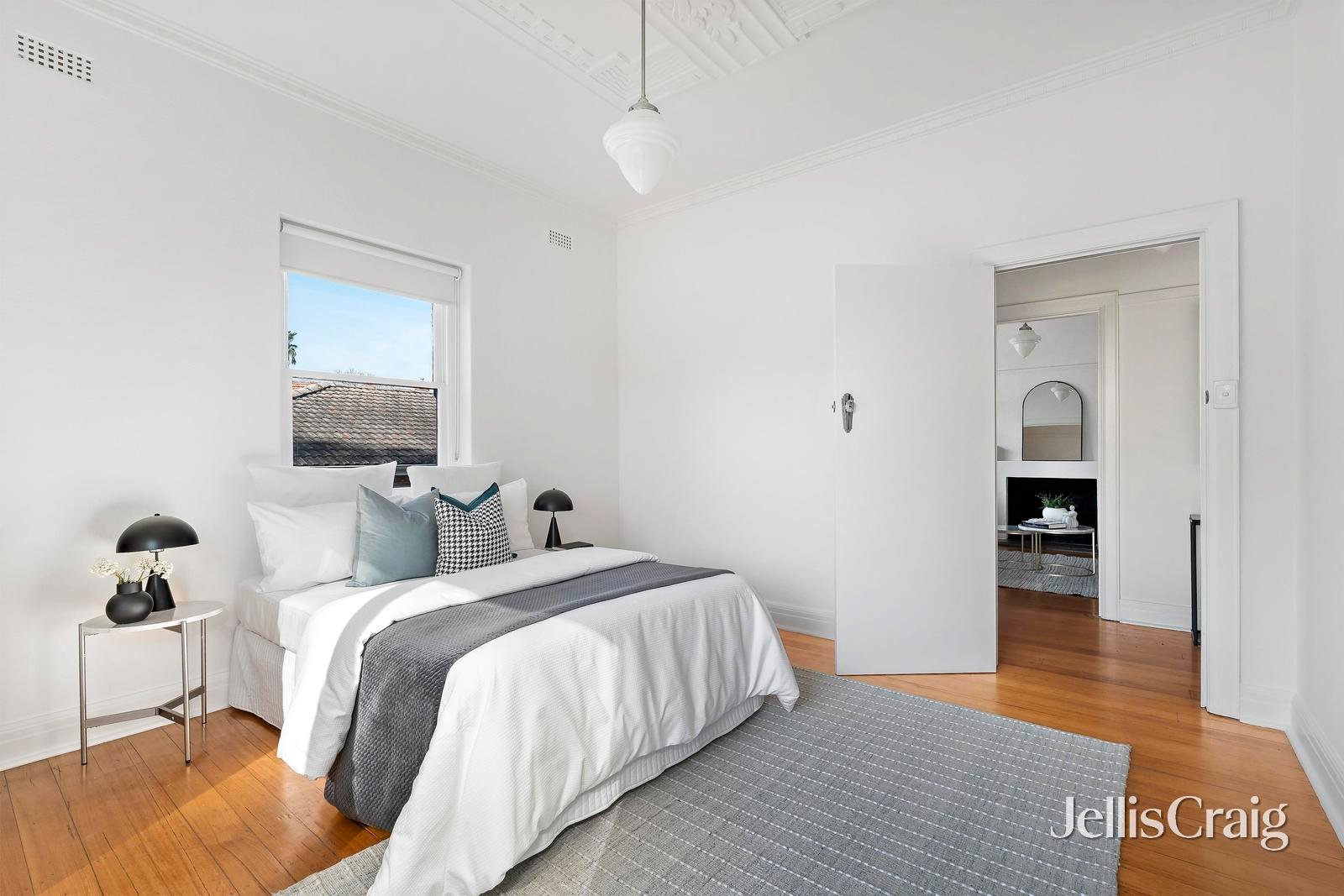 5/27 Clarke Street, Elwood image 7