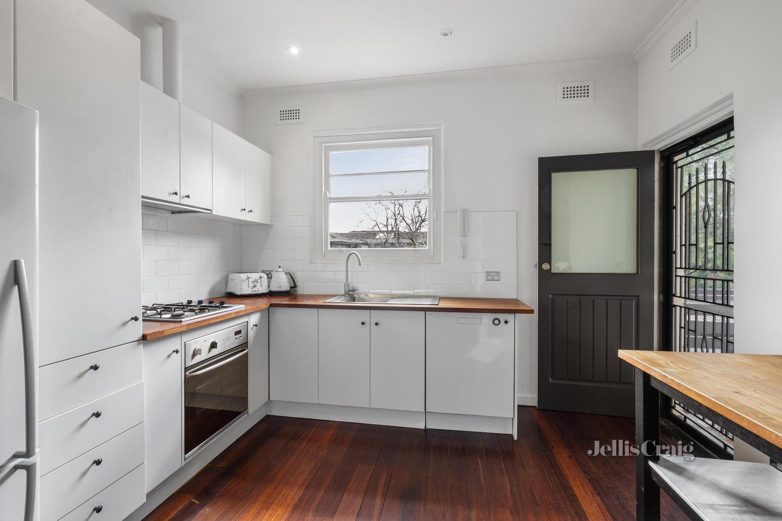 5/270 St Kilda Street, Brighton image 4