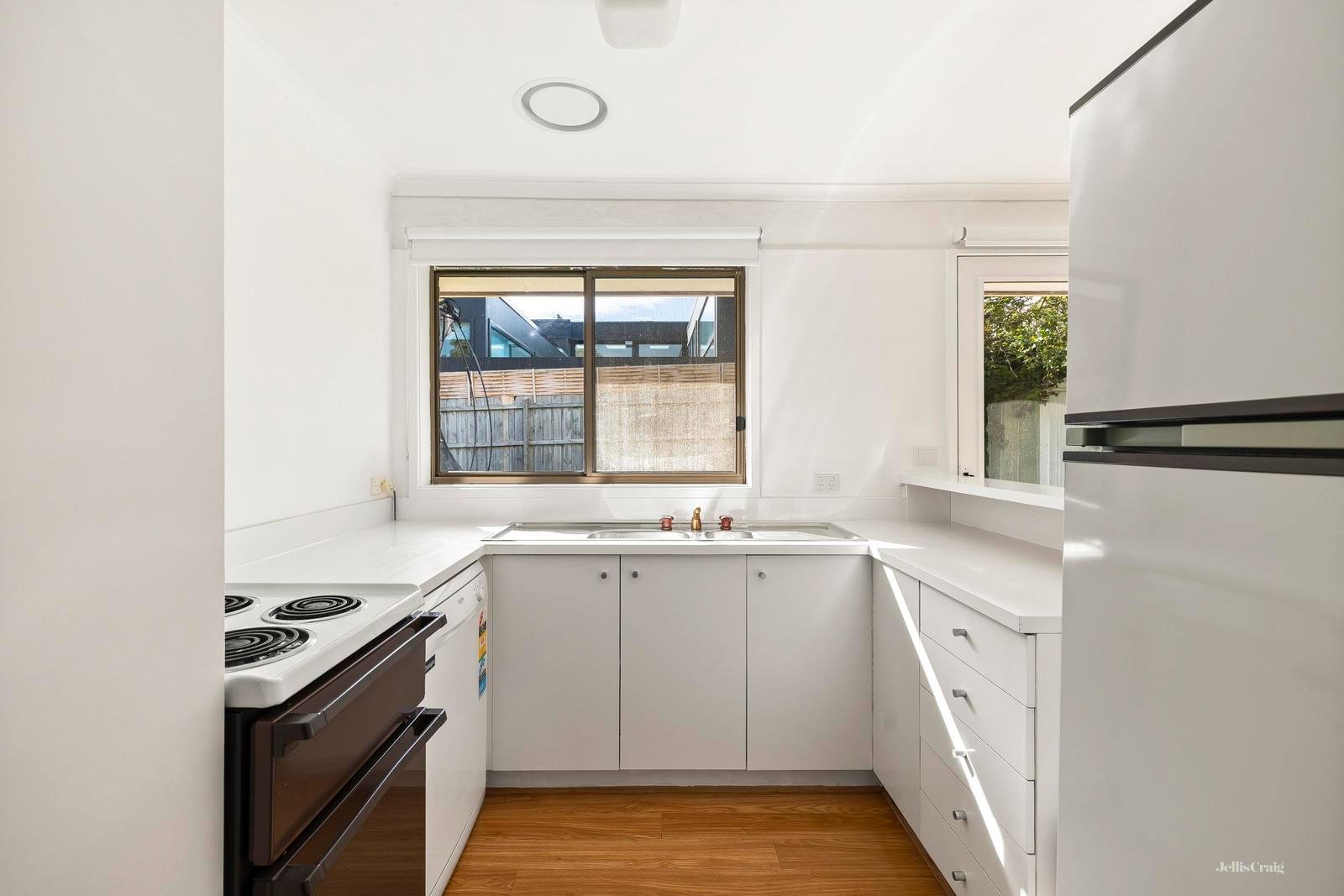 528 Melbourne Road, Blairgowrie image 2