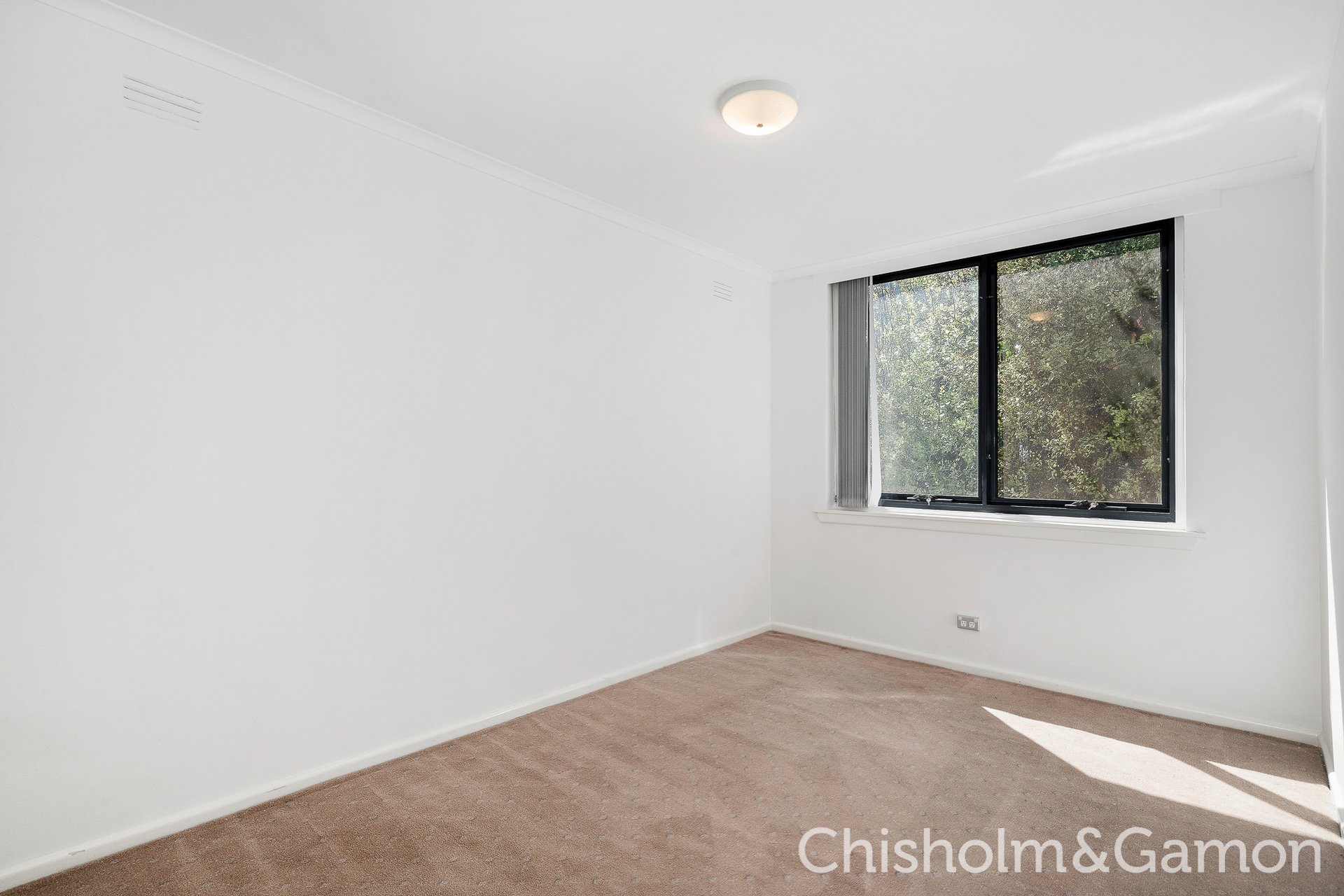 5/28 Pine Avenue, Elwood image 5