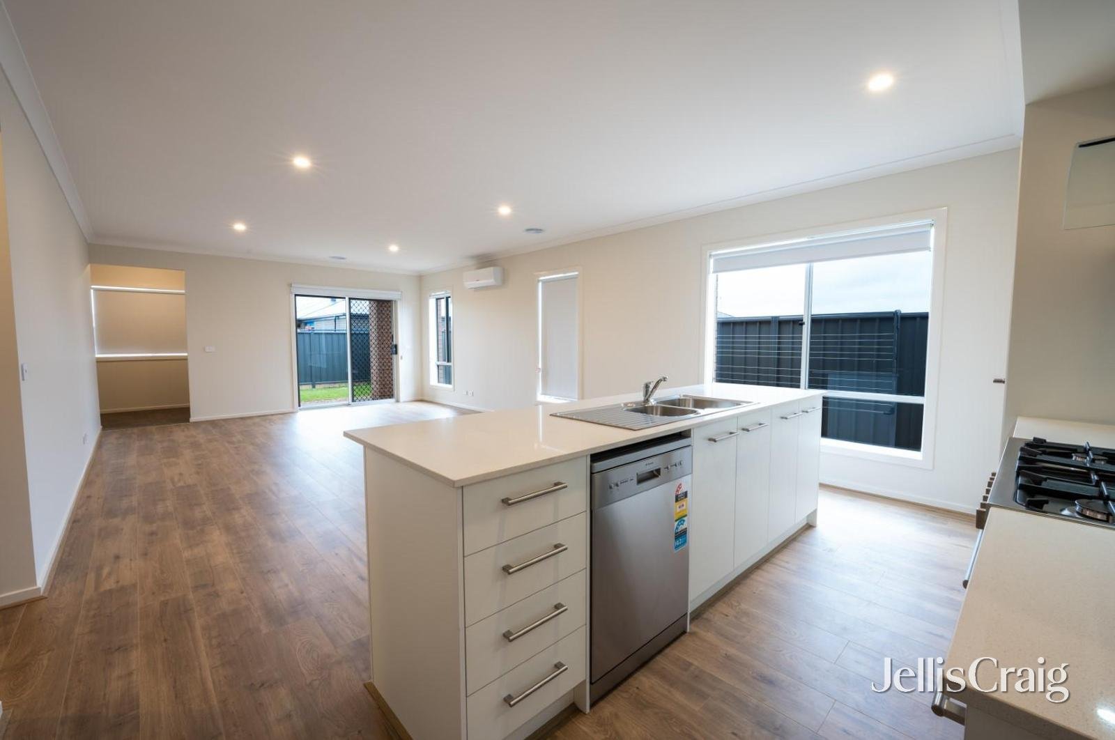 528 Wiltshire Lane, Winter&nbsp;Valley image 6