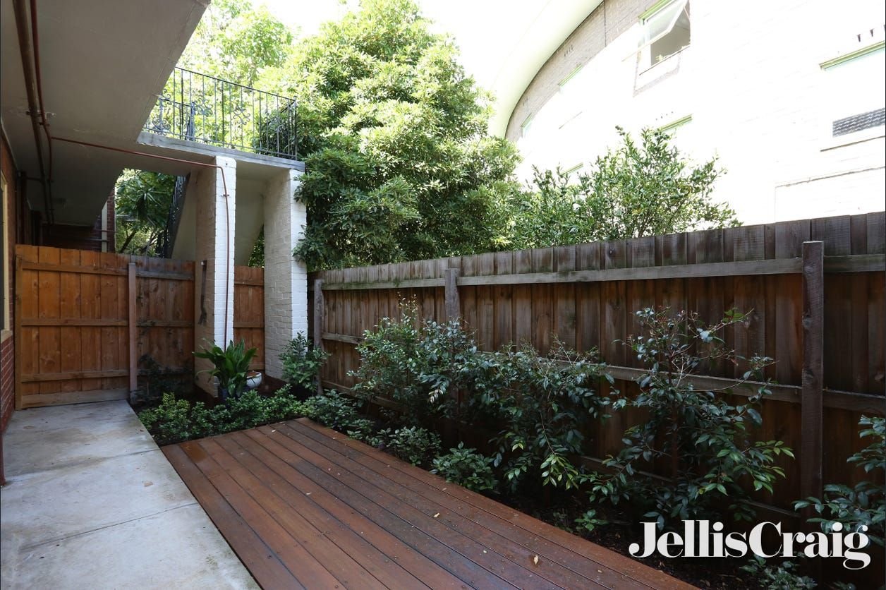 5/283 Royal Parade, Parkville image 6