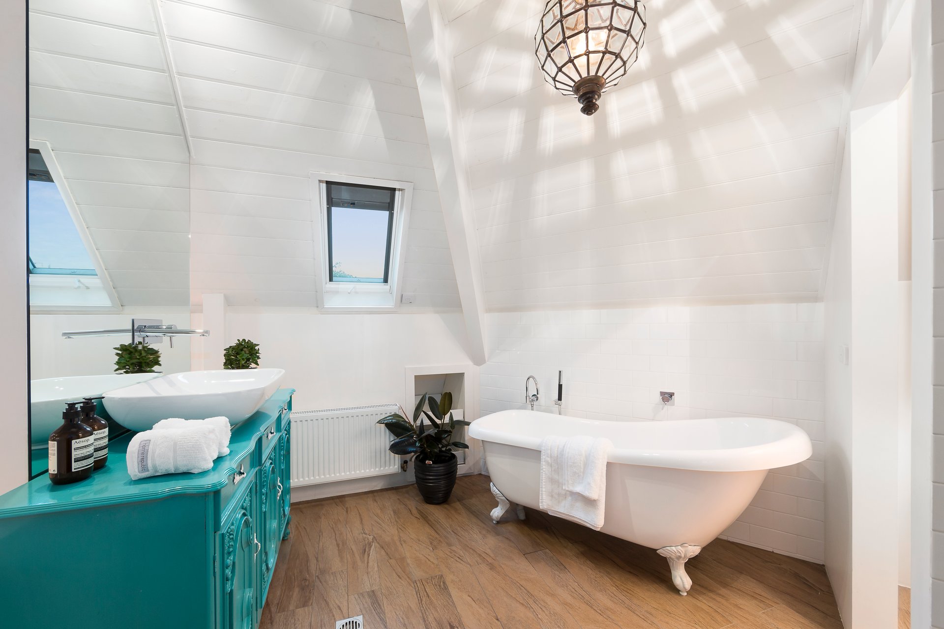 Property Gallery Thumbnail 6