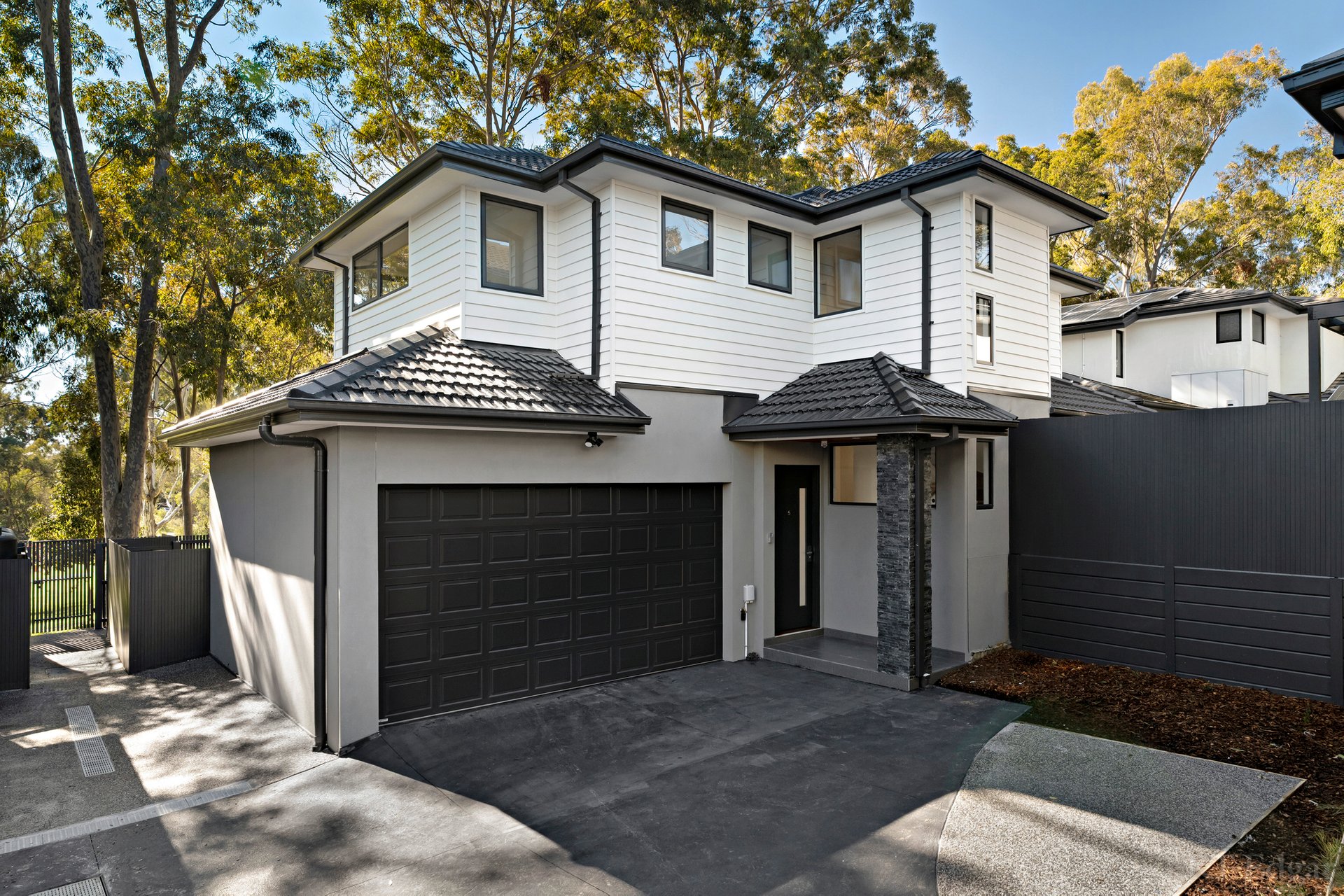 Property Gallery - Main Image
