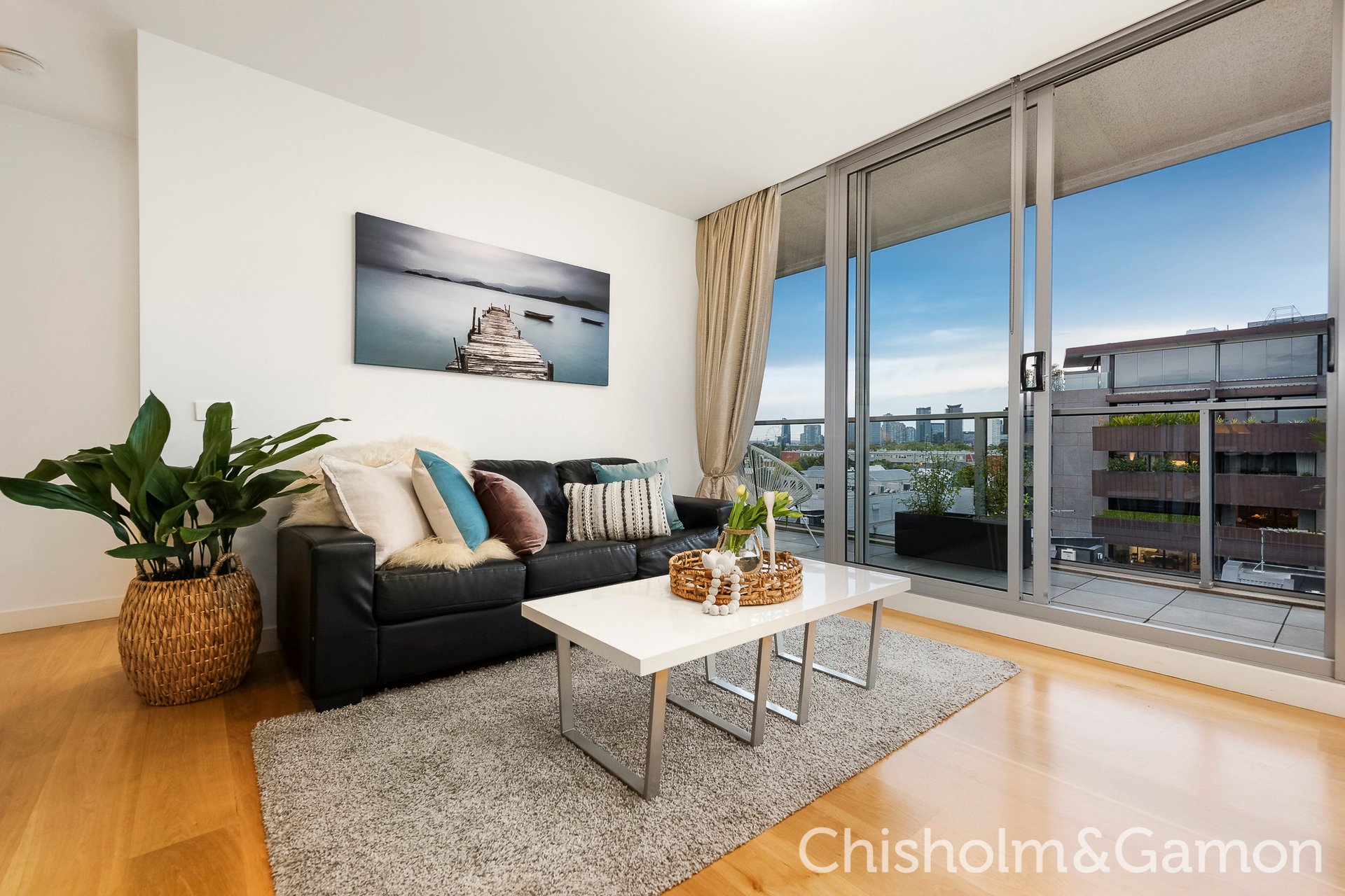 528/70 Nott Street, Port Melbourne image 2
