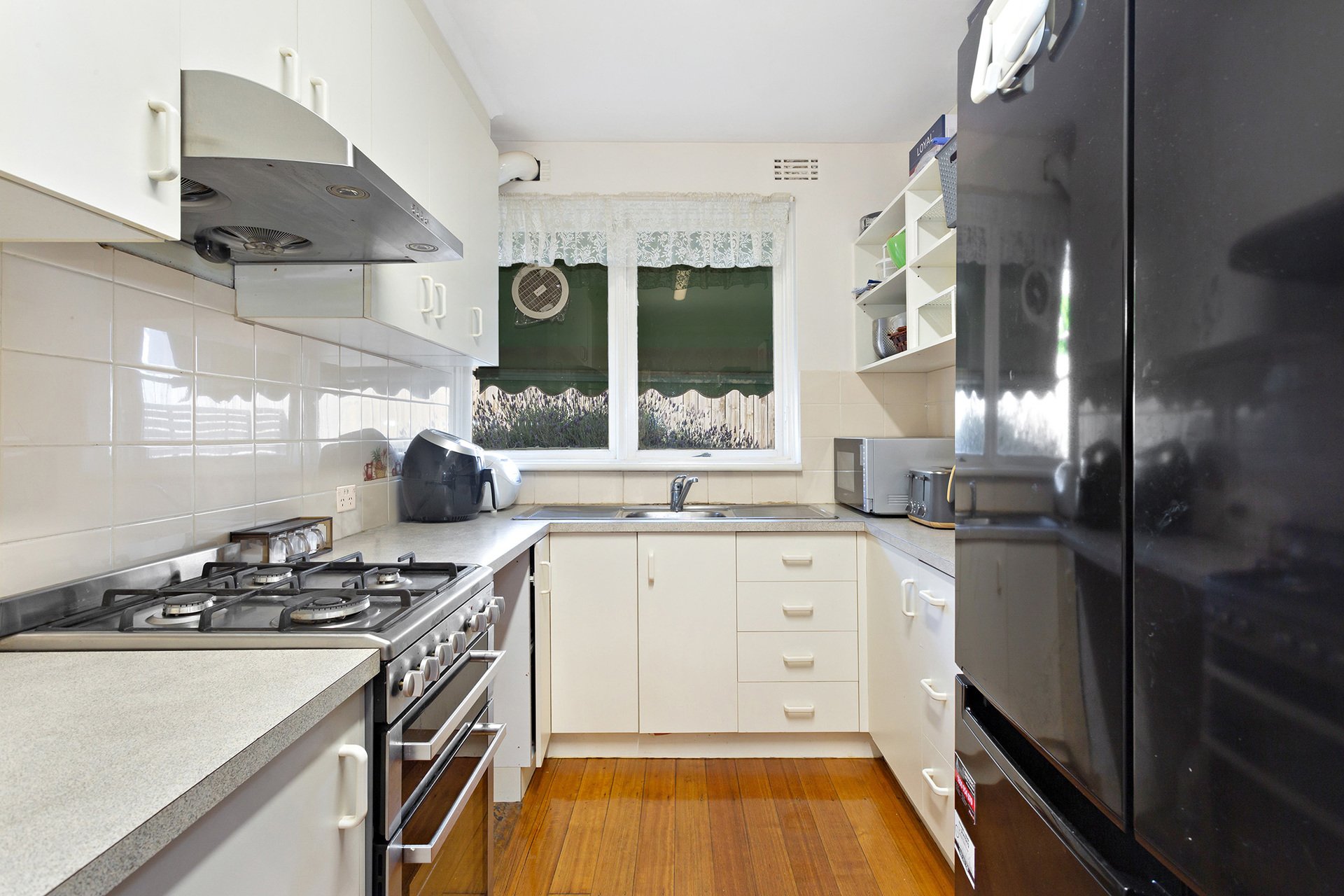 5/29 Weir Street, Balwyn image 2