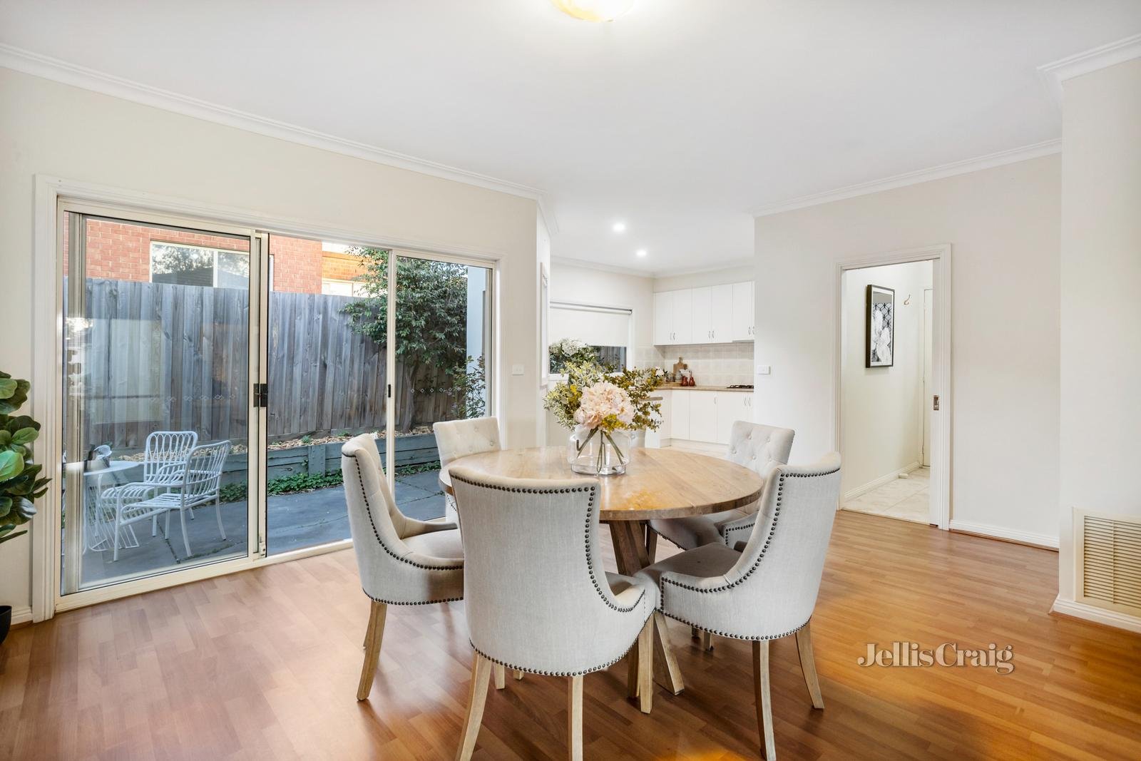 5/292 Canterbury Road, Heathmont image 4