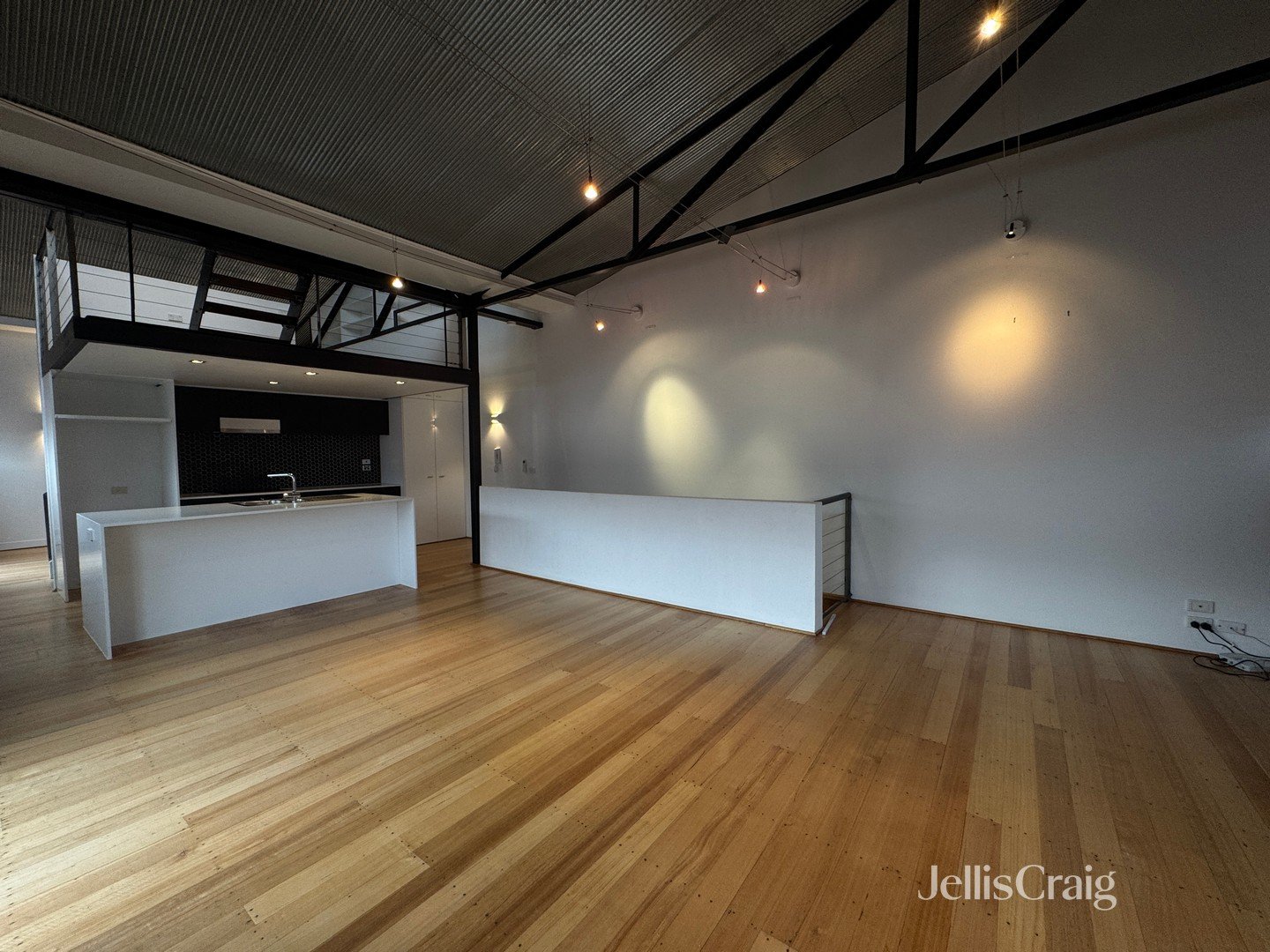 5/2A Mollison Street, Abbotsford image 2