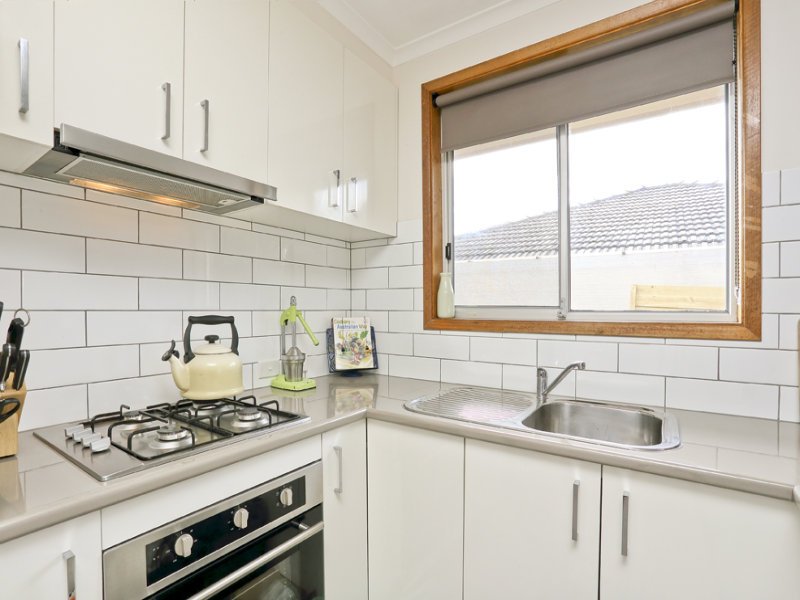 52D Cambra Road, Belmont image 2