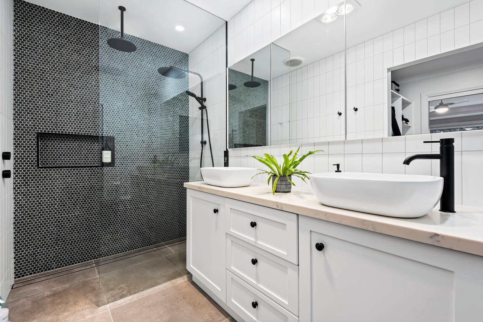 Property Gallery Thumbnail 10