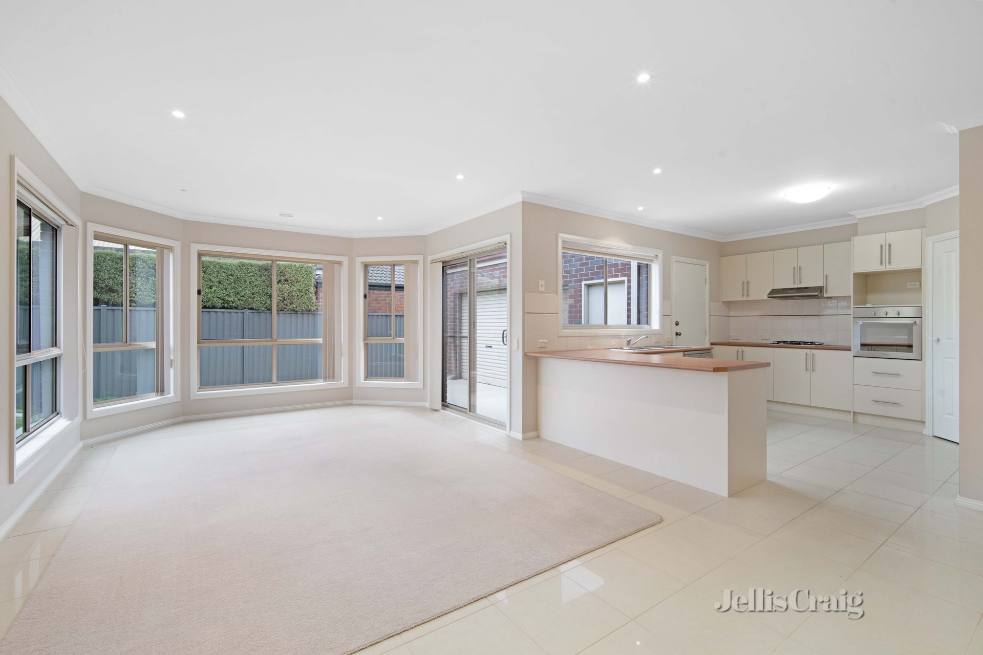 53 Alfredton Drive, Alfredton image 5