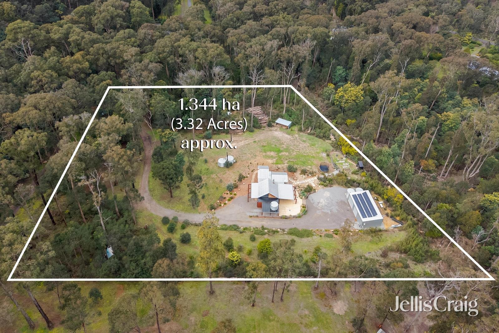 53 Banksia Court, Castella image 2