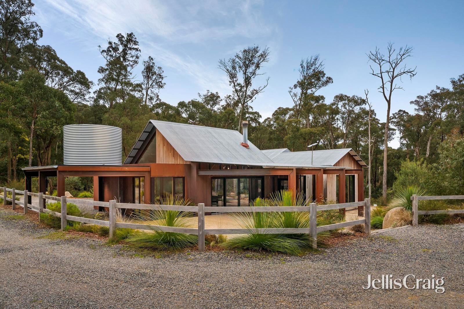 53 Banksia Court, Castella image 19