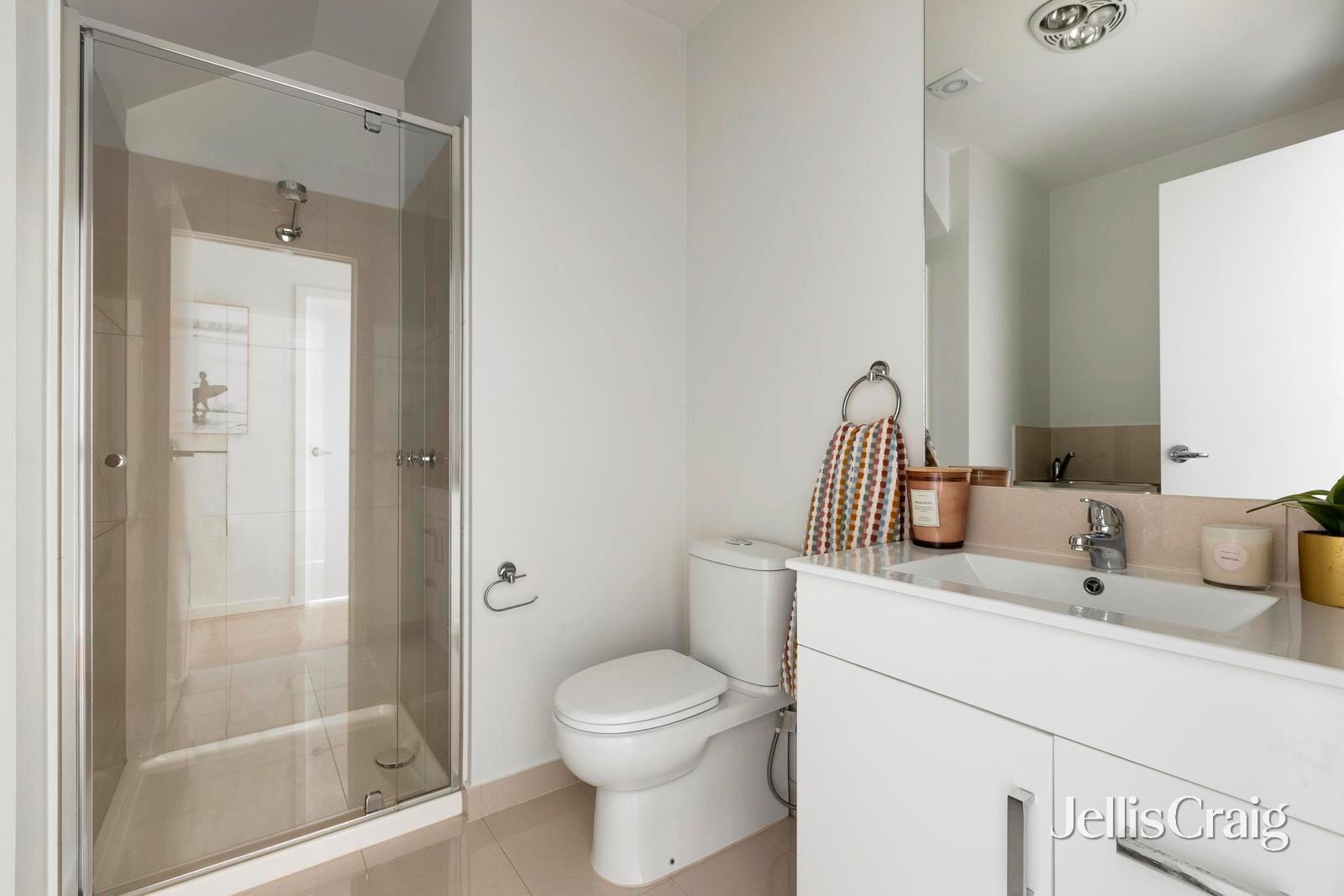 5/3 Barry Street, Reservoir image 5