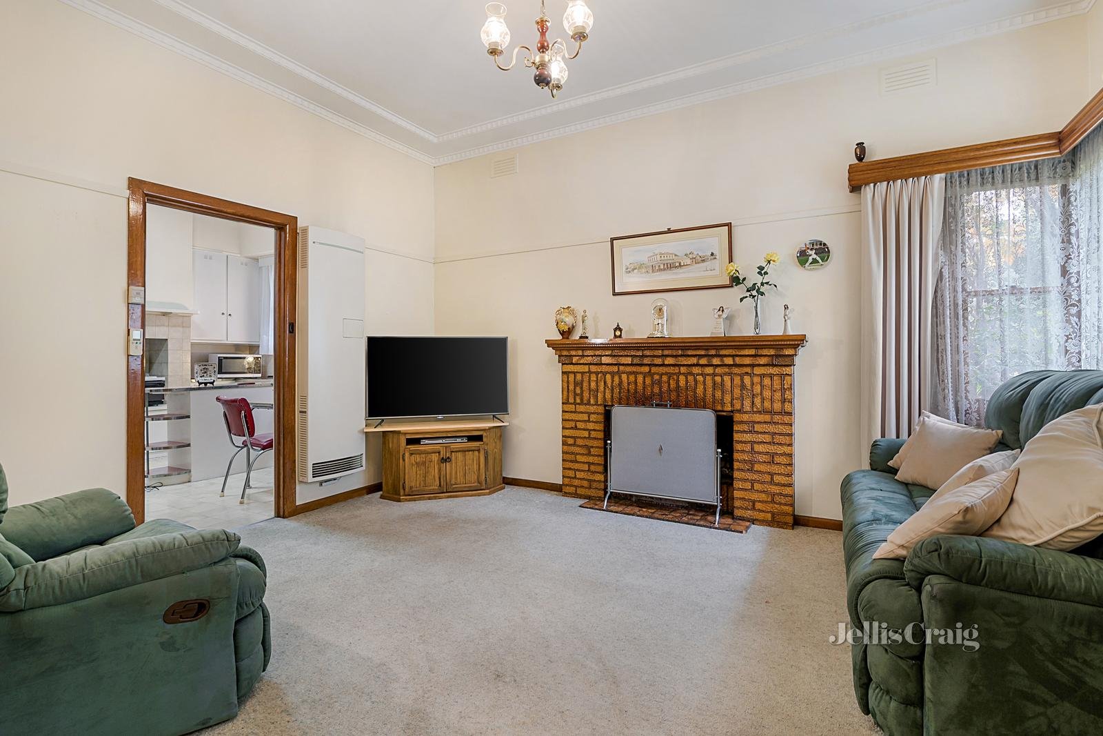 53 Bowden Street, Castlemaine image 5