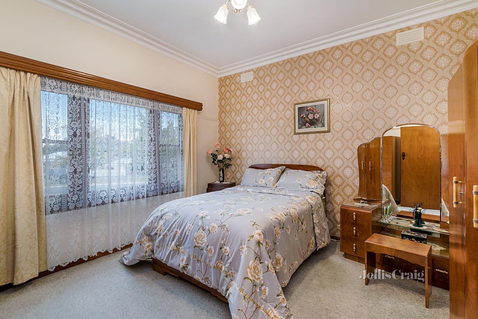 53 Bowden Street, Castlemaine image 6
