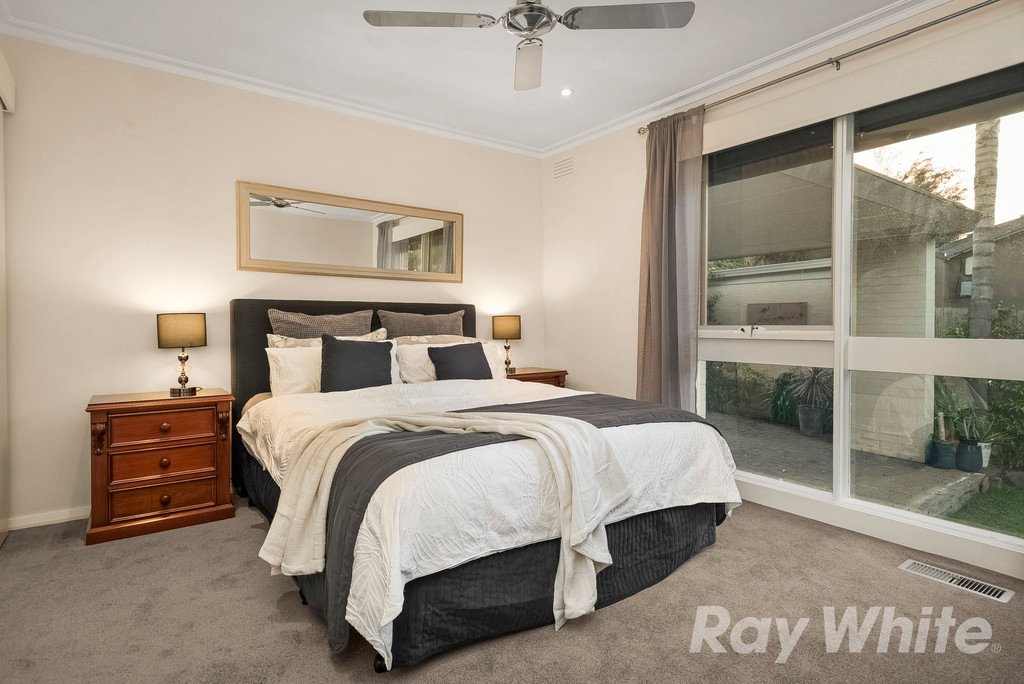 53 Brynor Crescent, Glen Waverley image 7